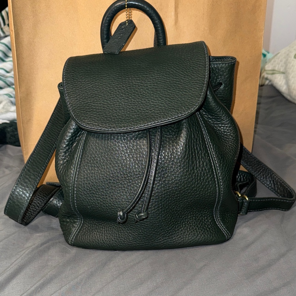 Vintage coach Sonoma backpack-made in Italy-like new BOTTLE GREEN